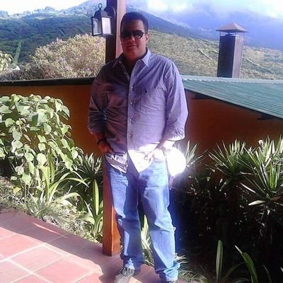 Profile Picture of Oscar Vides Silva (@oscarvidesquik) on Twitter