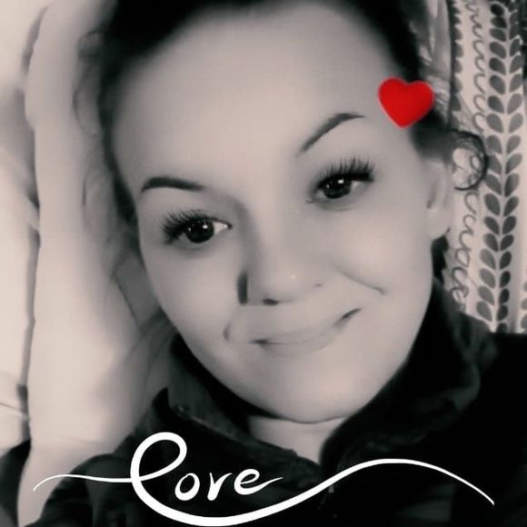 Profile Picture of Vicki Strotman (@vicki47546) on Poshmark