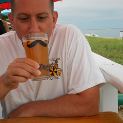Profile Picture of Jim Burggraf (@ViniVidiVici) on Twitter