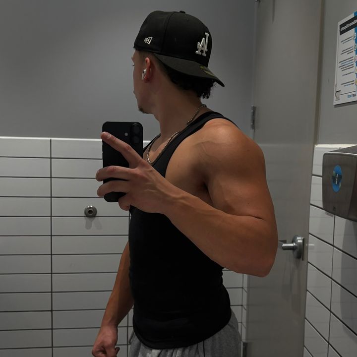Profile Picture of matt2small (@matt2small) on Tiktok