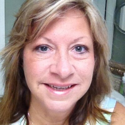 Profile Picture of Denise Ainsworth (@11rdenise) on Twitter