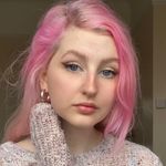 Profile Picture of Melissa Travers (@melissatraversdesign) on Instagram