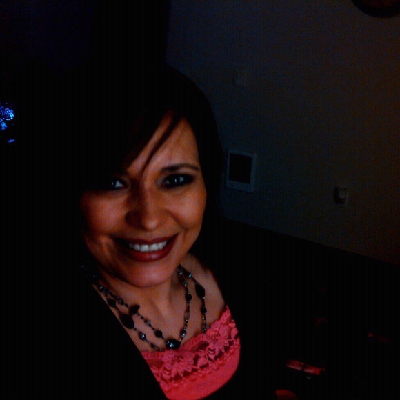 Profile Picture of Marlla Marceau (@msmarceau) on Poshmark