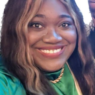 Profile Picture of E B O N Y L Y N N M U D D (@ebonylynnmudd) on Instagram