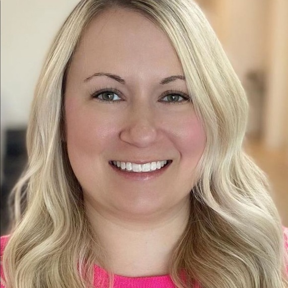 Profile Picture of Mandy Wheeler (@mandywheeler87) on Poshmark