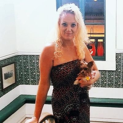 Profile Picture of Yolanda Heath (@superlatewife) on Twitter