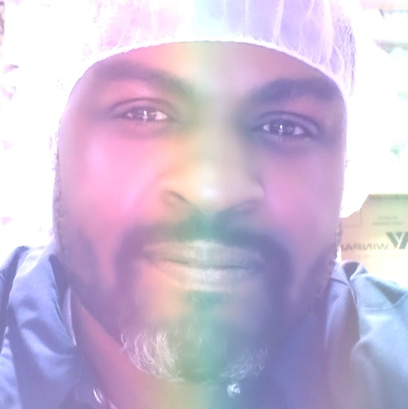 Profile Picture of Ken Scott (@kenscott10ne) on Poshmark