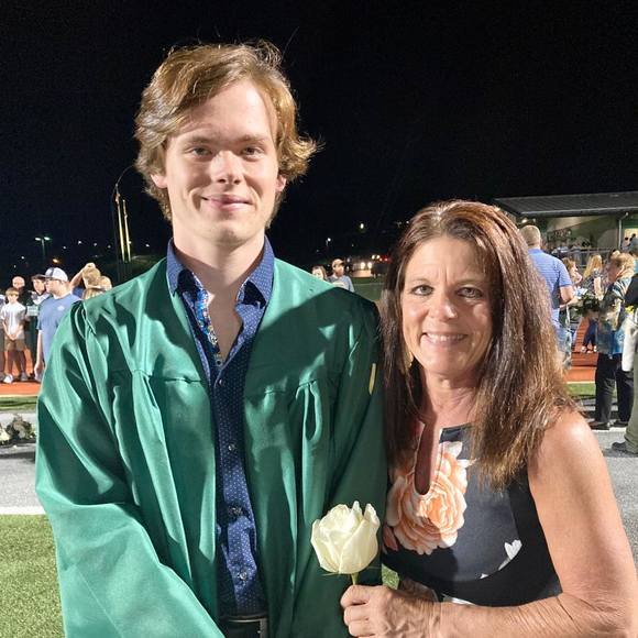 Shannon Siebeneck - Poshmark Profile Picture of Shannon Siebeneck (@ssiebeneck) on Poshmark