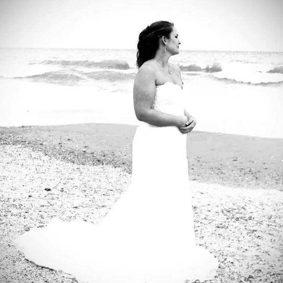 Profile Picture of Brettnie Lewis (@lbrettnie) on Poshmark