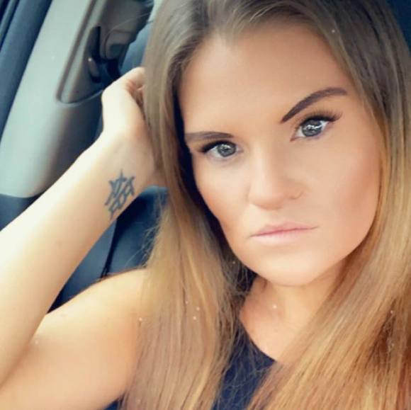 Profile Picture of Sarah Mason (@sarahmason997) on Poshmark