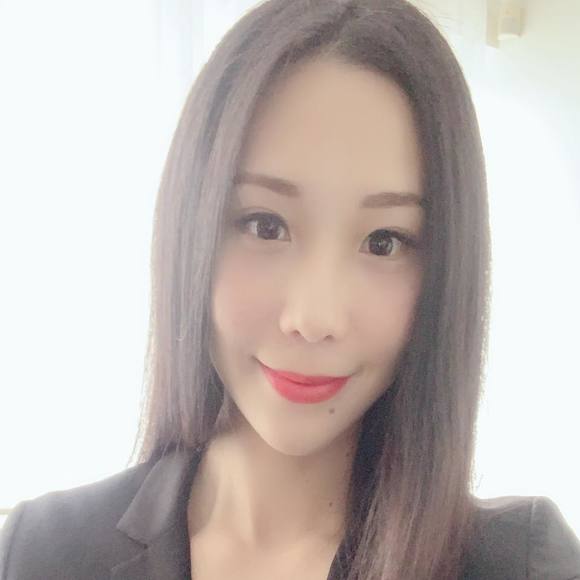 Profile Picture of Martina Tsai (@jaymati789) on Poshmark