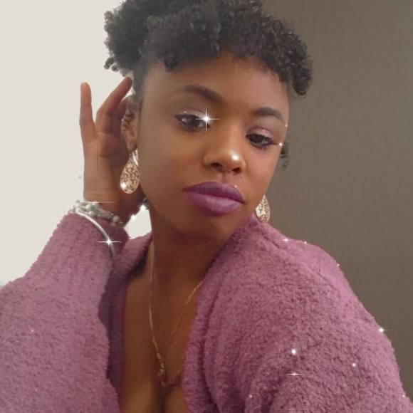 Profile Picture of Dianelis Pedroso quesada (@dianelispq) on Poshmark