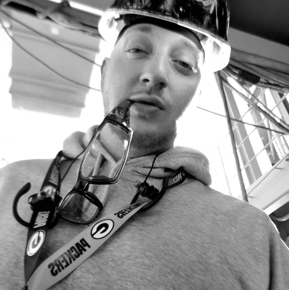 Profile Picture of Alexander Kosmo (@amk_108) on Poshmark