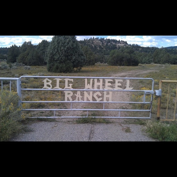 Profile Picture of Isaac Garcia (@ijg1990) on Poshmark