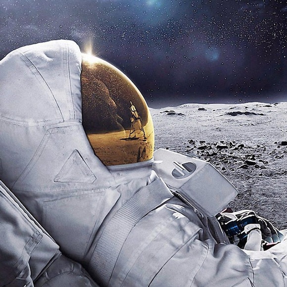 Profile Picture of Max Hersch (@sommax) on Poshmark