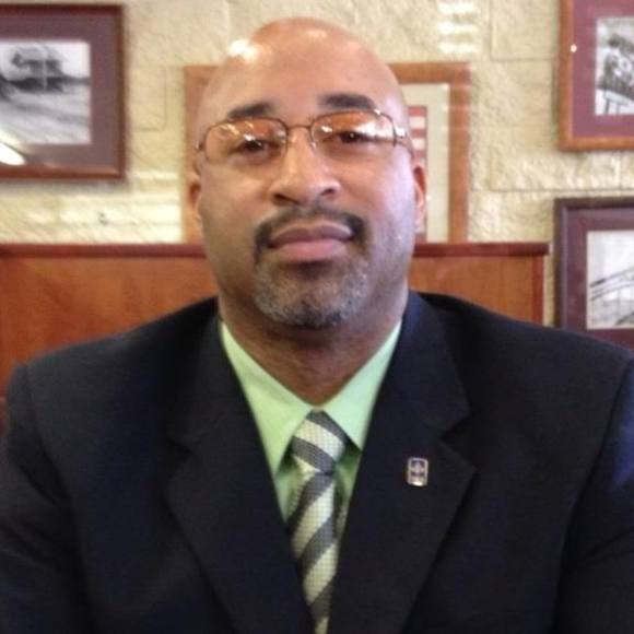 Profile Picture of Minnie j. Mckay (@minniejmckay) on Poshmark