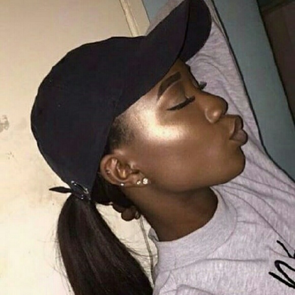 Candiss Wynes - Poshmark Profile Picture of Candiss Wynes (@caandisss) on Poshmark