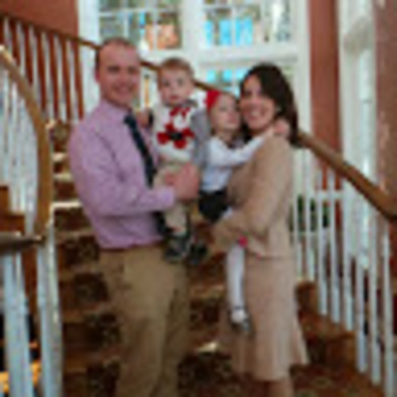 Profile Picture of Kevin Dooley (@dooleykev) on Poshmark