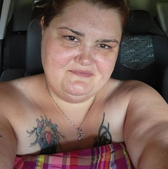 Profile Picture of Kim Matuzek (@kimmatuzek) on Poshmark