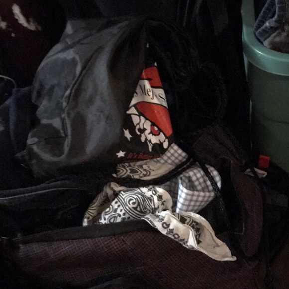 Brad Wolleson - Poshmark Profile Picture of Brad Wolleson (@bradwolleson) on Poshmark