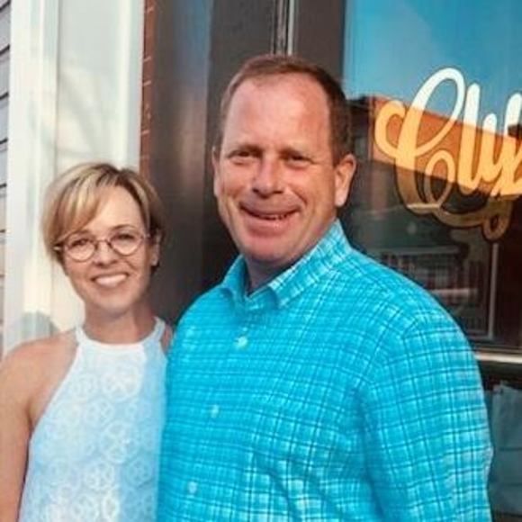 Profile Picture of Lisa Knoop (@lisaknoop) on Poshmark