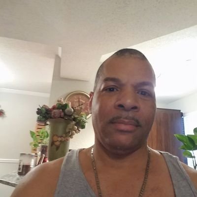 Profile Picture of Jesse McKinney (@JesseMcKinney49) on Twitter