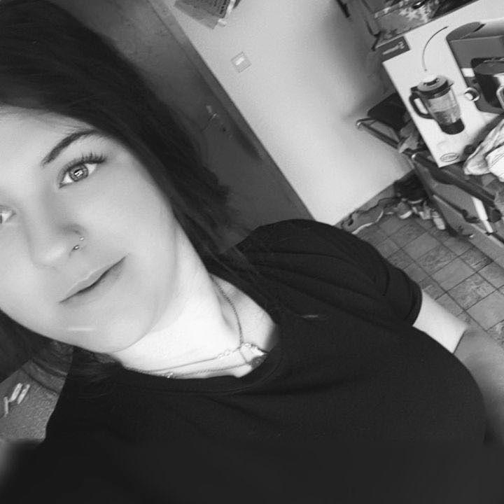 Alexandra - Tiktok Profile Picture of Alexandra (@alexandraspiegel7) on Tiktok