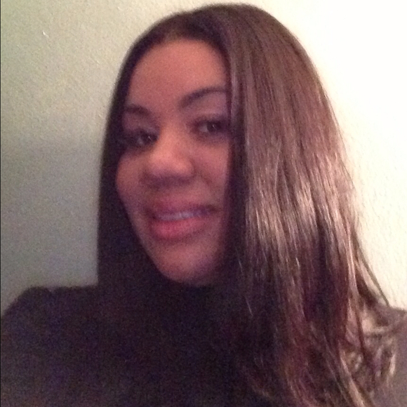 Profile Picture of Erica Bryant (@ejp311) on Poshmark