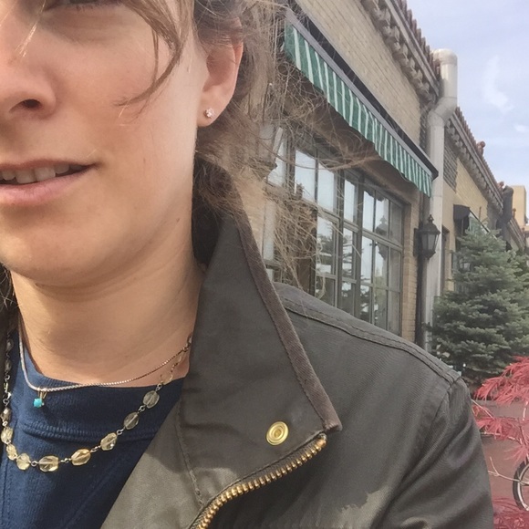 Profile Picture of Jen Berlingeri (@rangooon) on Poshmark