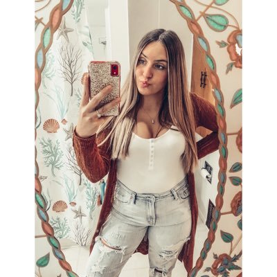 Profile Picture of Erika Marie Nelson (@erikamp_) on Twitter