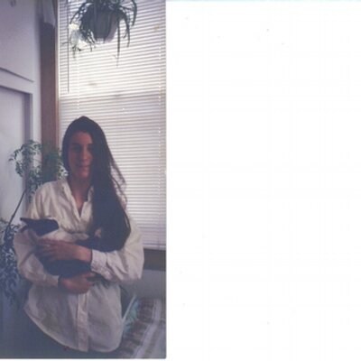 Profile Picture of ELIZABETH WALLING (@ELIZWALL21) on Twitter