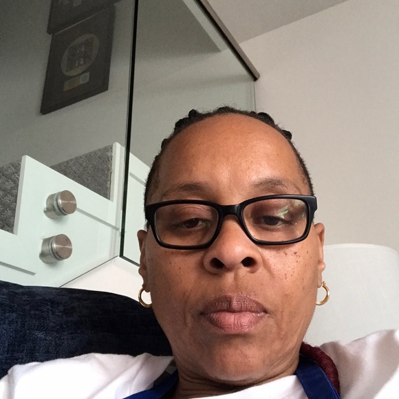 Profile Picture of Valerie Sherrod (@valerie_sherrod) on Poshmark