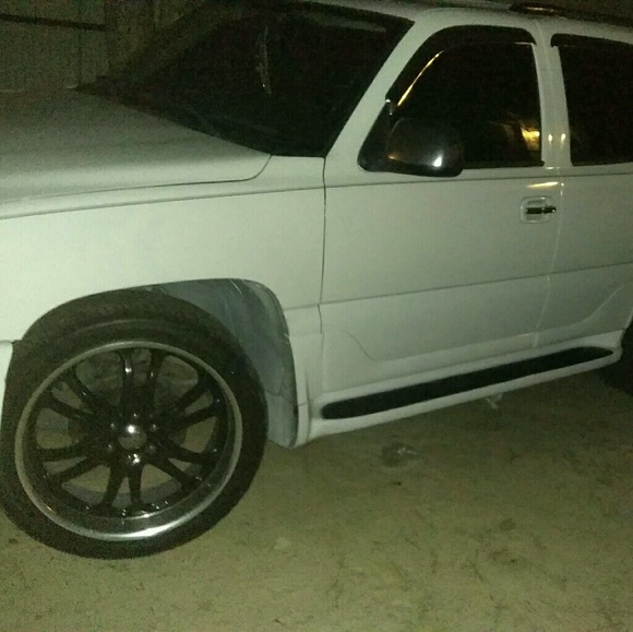 Profile Picture of Al Parker (@aparker2017) on Poshmark