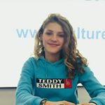 Profile Picture of Martin's yumba d'oliveira (@fan_de_lou_jean_et_lenni_kim_) on Instagram