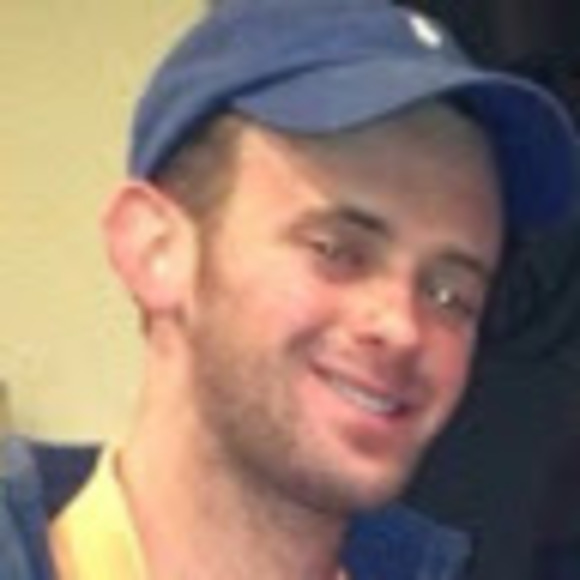Profile Picture of Hunter Hale (@hunterhale236) on Poshmark