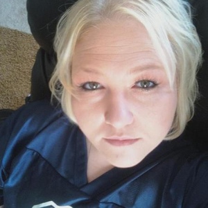 Profile Picture of Miranda Hutchins (@randiann2004) on Myspace