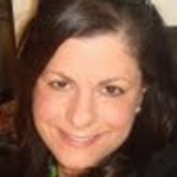 Profile Picture of Janey Doe (@daisydennedy) on Poshmark
