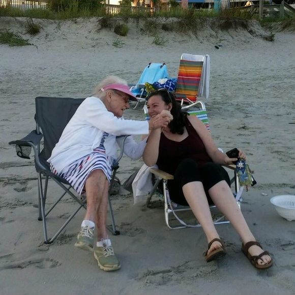 Profile Picture of Danielle Gerringer (@cgdani) on Poshmark