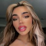 Profile Picture of Ashley Bernier (@lifewithashleybernier) on Instagram