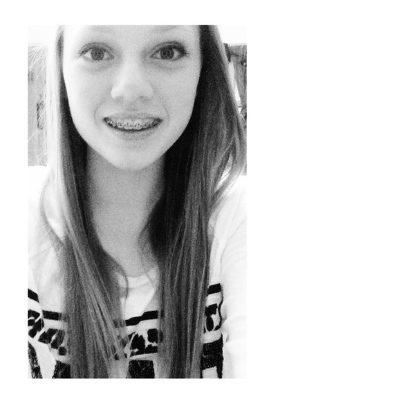 Profile Picture of Sami jo Kight (@sj_kight) on Poshmark