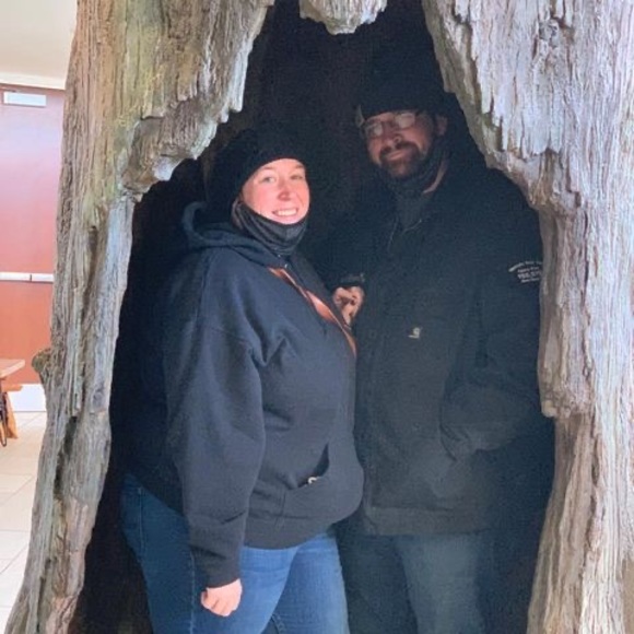 Profile Picture of Debra Newvine (@newvine22) on Poshmark