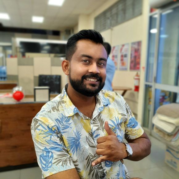 Profile Picture of Harshal Patel (@theharshal) on Poshmark