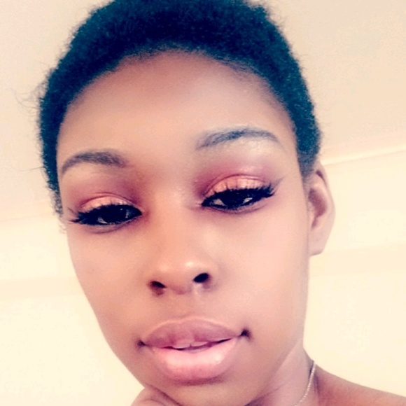 Profile Picture of Jada Scott (@iamjust_love) on Poshmark