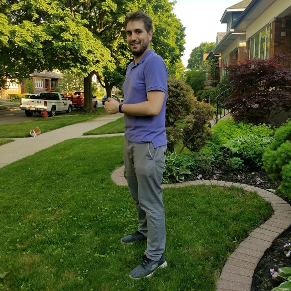 Profile Picture of Chris Alexakos (@calexako) on Poshmark