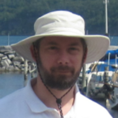 Profile Picture of Paul Nadolny (@OddlyStarry) on Twitter
