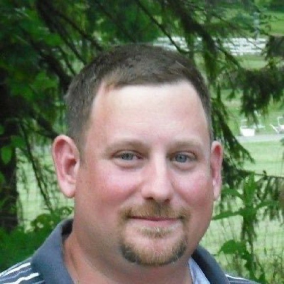 Profile Picture of Brent Stultz (@b_stultz) on Poshmark