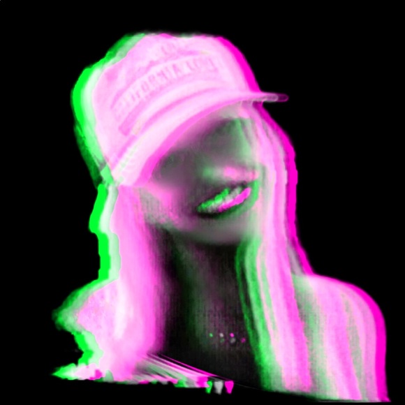 Profile Picture of Ripple repurpose Mark guest (@sugarmagnolia75) on Poshmark