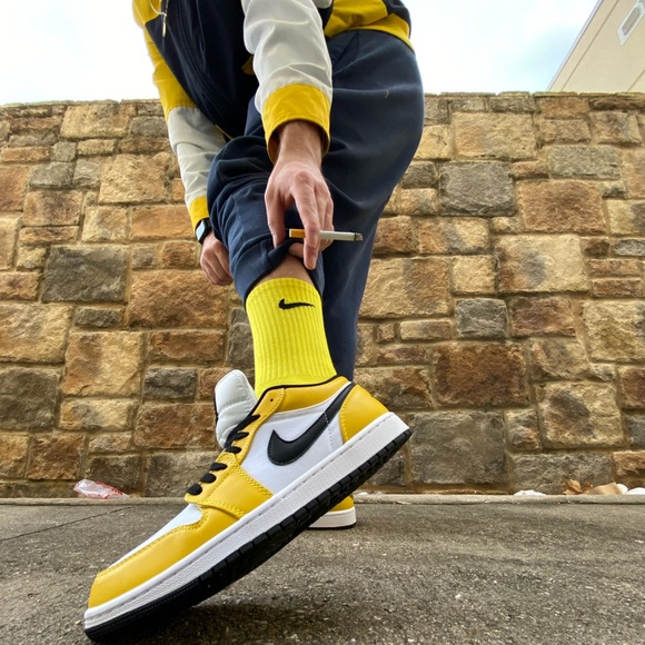 Profile Picture of Tom Tom (@babybutttoodles) on Poshmark