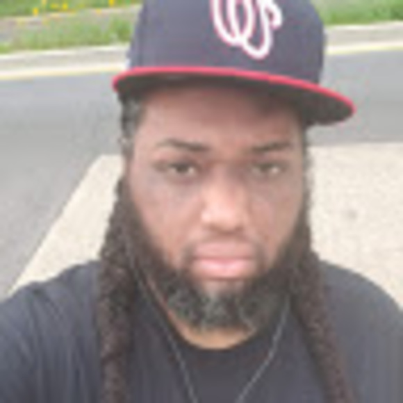Profile Picture of Wesley Pace (@wesleypace1979) on Poshmark