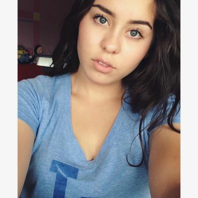 Profile Picture of Mich Lara (@michellelara98) on Twitter